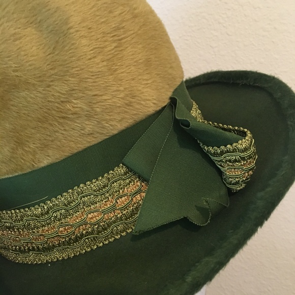 Vintage Lilly Dache Green Fur Hat - Picture 6 of 8